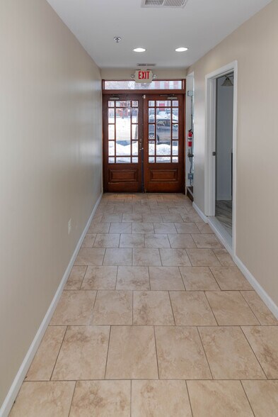 More Photos Of 316 S Broadway, Baltimore Storefront Retail Residential For Sale