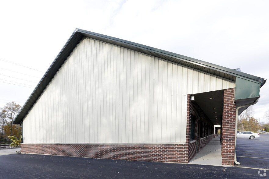 More Photos Of 290-298 S Front St, Braidwood Freestanding For Lease