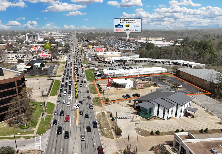 More Photos Of 6106 S Broadway Ave, Tyler Restaurant For Sale