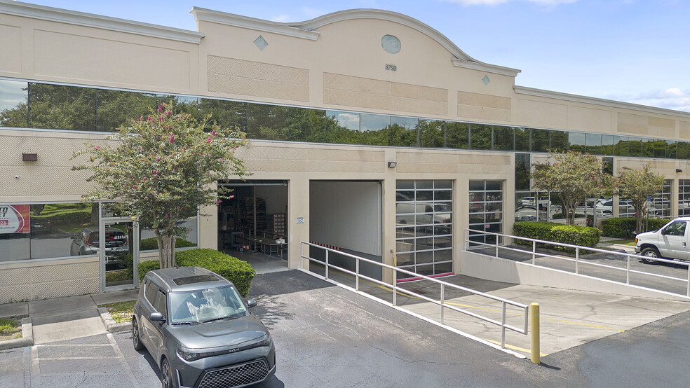 More Photos Of 8750 Exchange Dr, Orlando Warehouse For Sale