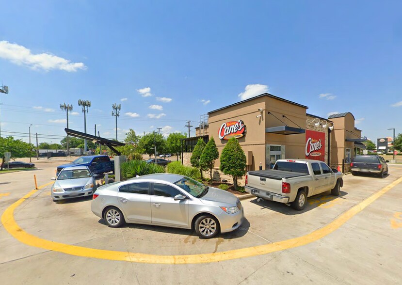 More Photos Of 8150 S Hampton Rd, Dallas Fast Food For Sale