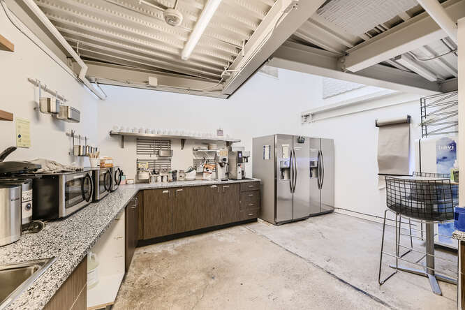 More Photos Of 1062 Delaware St, Denver Office For Sale