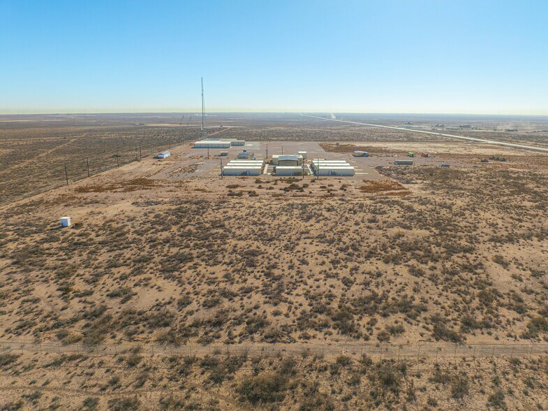 More Photos Of 906 S Highway 285, Pecos Warehouse For Sale