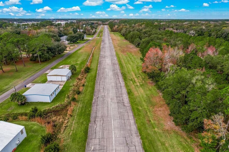 More Photos Of 96168 Cessna Dr, Yulee Airplane Hangar For Sale