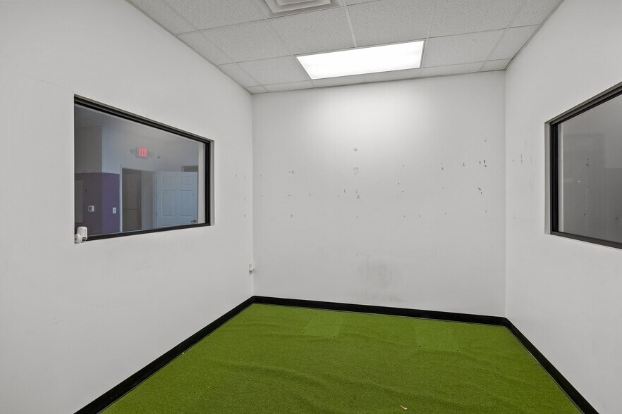 More Photos Of 891-893 Cranbury South River Rd, Monroe Township General Retail For Sale