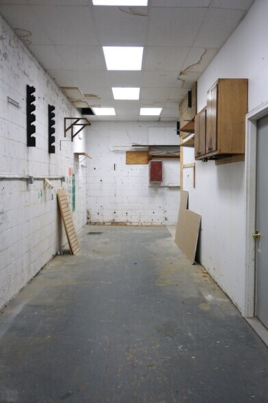More Photos Of 379 Shippan Ave, Stamford General Retail For Lease