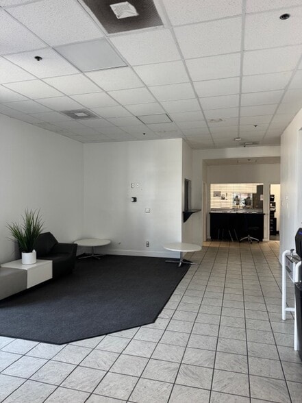 More Photos Of 4608 Rudnick Ct, Bakersfield Auto Dealership For Lease