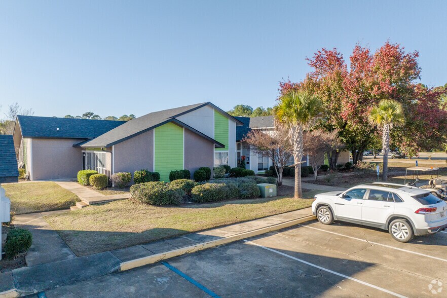 More Photos Of 509 N Westover Blvd, Albany Apartments For Sale