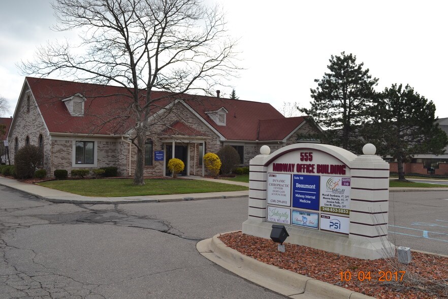 More Photos Of 555 Barclay Cir, Rochester Hills Medical For Lease