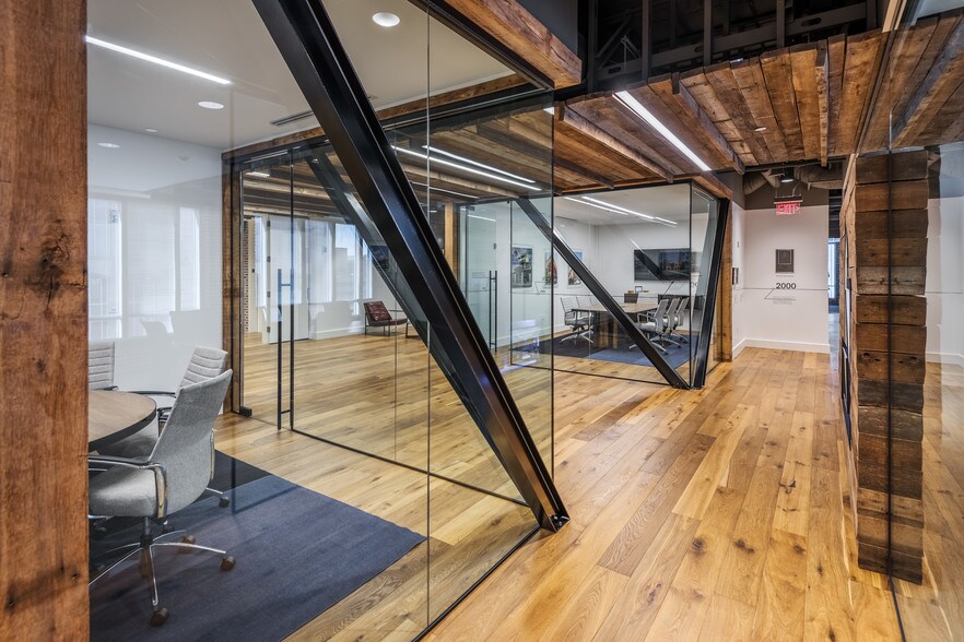 More Photos Of 1180 W Peachtree St NW, Atlanta Office For Lease