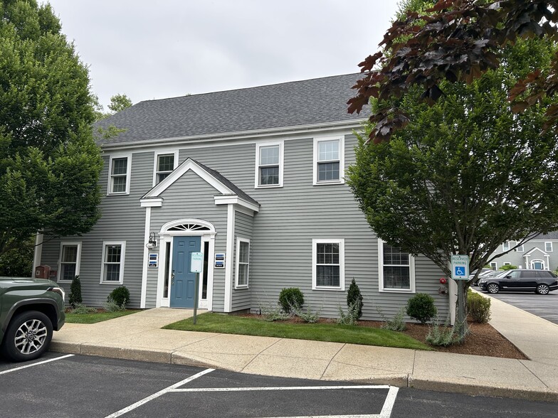 More Photos Of 475 School St, Marshfield Medical For Sale