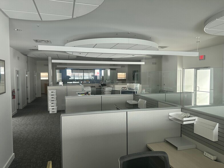 More Photos Of 301 N Richardson, Vicksburg Freestanding For Lease