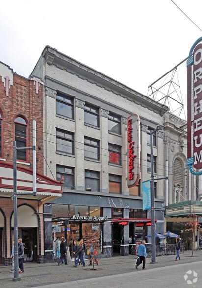 Primary Photo Of 872-874 Granville St, Vancouver Apartments For Lease