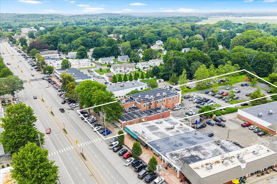 More Photos Of 162-170 Main St, Old Saybrook Storefront Retail Office For Lease