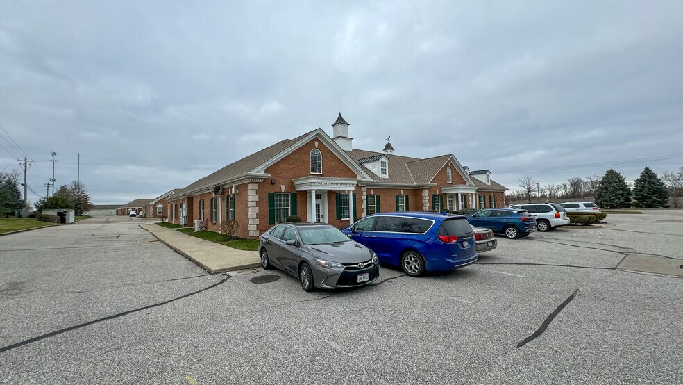 More Photos Of 5901 Montclair Blvd, Milford Office For Lease