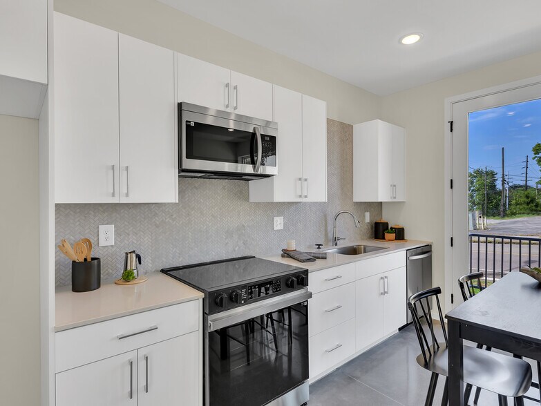 More Photos Of 1602 N Central St, Knoxville Apartments For Sale