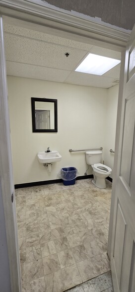 More Photos Of 6743-6779 Stage Rd, Memphis Unknown For Lease