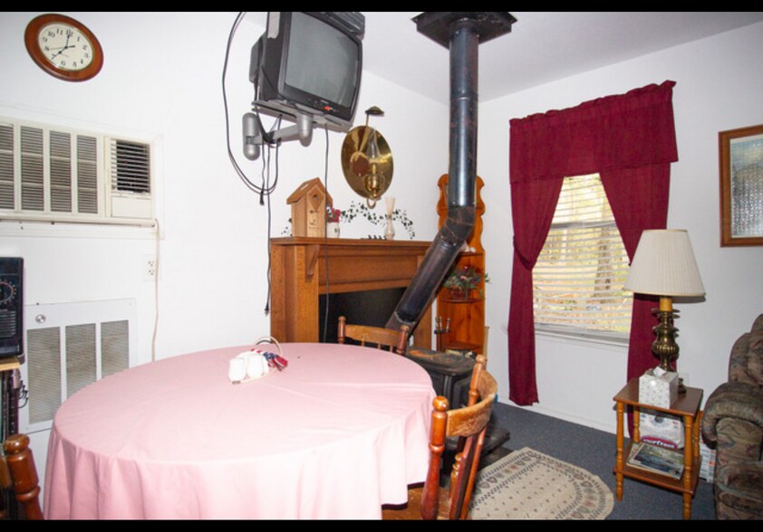 More Photos Of 8.5 ACRES +/- TBD CR 319, Broaddus Land For Sale