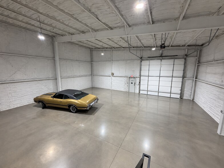 More Photos Of 6825 N Harvey Ave, Oklahoma City Industrial For Sale