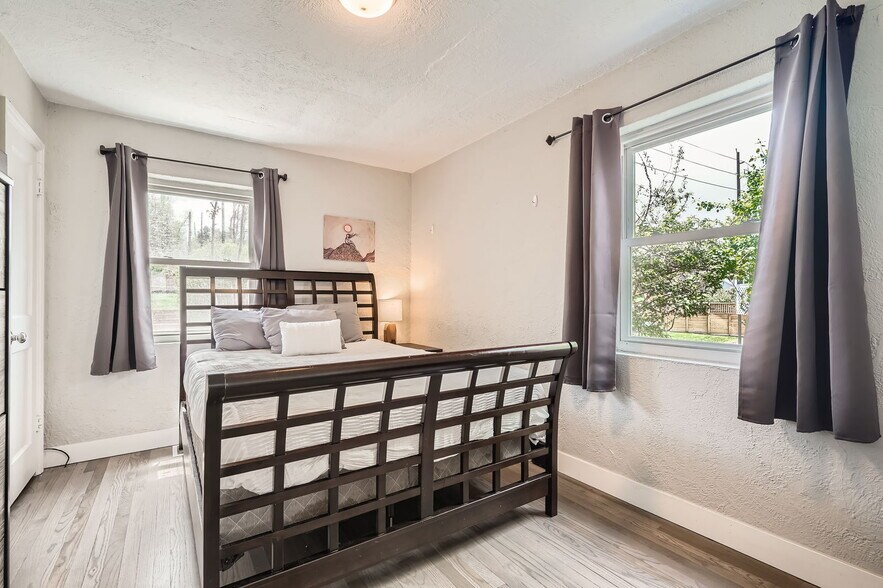More Photos Of 4009 W 52nd Ave, Denver Specialty For Sale