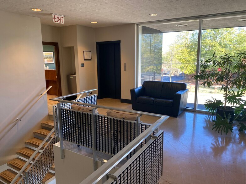 More Photos Of 507 W Innes St, Salisbury Office For Lease