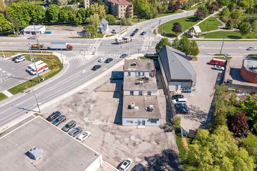 More Photos Of 116 Guelph St, Halton Hills Storefront Retail Office For Sale