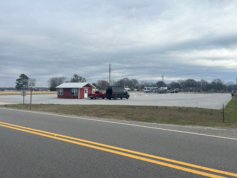 More Photos Of 820 4th ave SW Ave, Red Bay Manufactured Housing Mobile Home Park For Sale