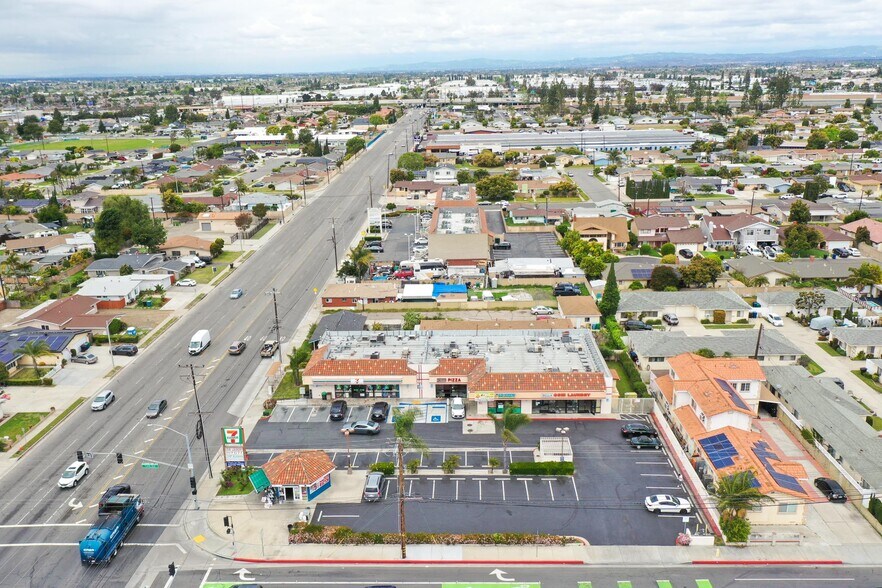 More Photos Of 13450-13472 Goldenwest St, Westminster Convenience Store For Sale