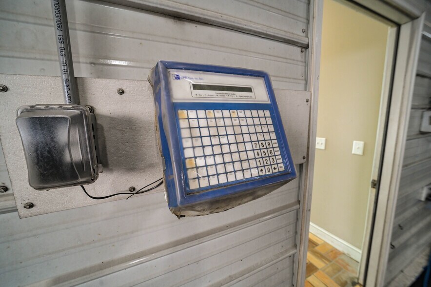 More Photos Of 1700 Oriskany W st, Utica Carwash For Sale