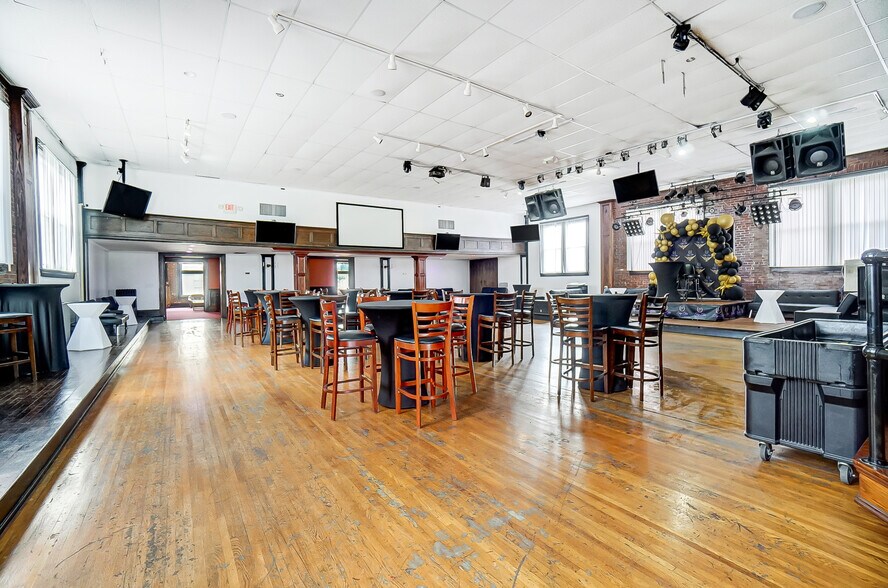 More Photos Of 126 W High St, Springfield Lodge Meeting Hall For Sale