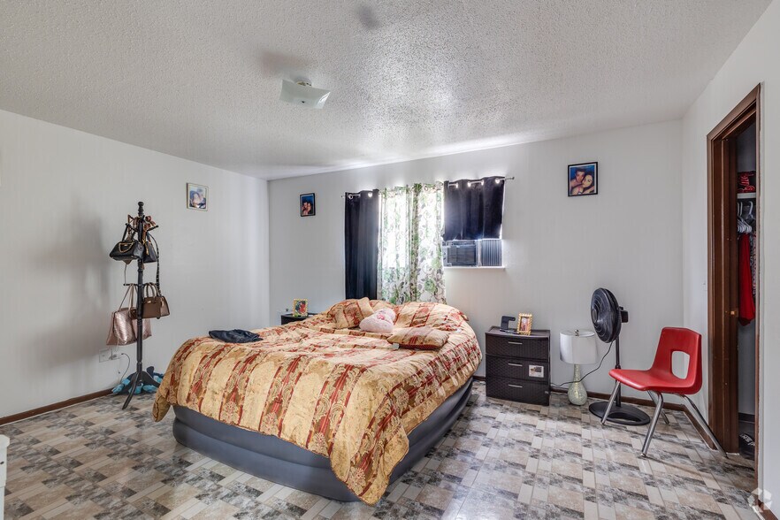 More Photos Of 1725 E 1st St, Dumas Multifamily For Sale