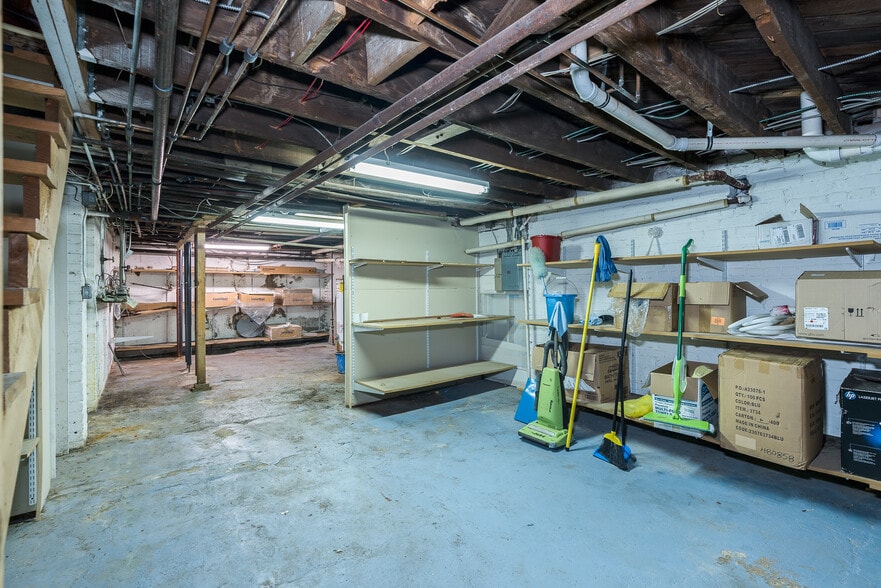 More Photos Of 380-384 Bloomfield Ave, Caldwell Storefront For Sale