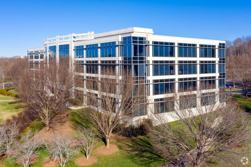 More Photos Of 3730 Glen Lake Dr, Charlotte Office For Lease