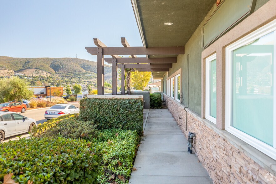 More Photos Of 1030 La Bonita Dr, San Marcos Unknown For Lease