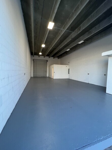 More Photos Of 895 NE Dixie Hwy, Jensen Beach Unknown For Lease