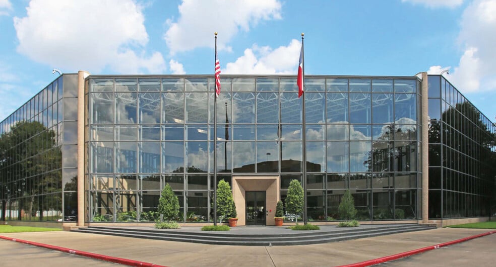 More Photos Of 12621 Featherwood Dr, Houston Office For Lease