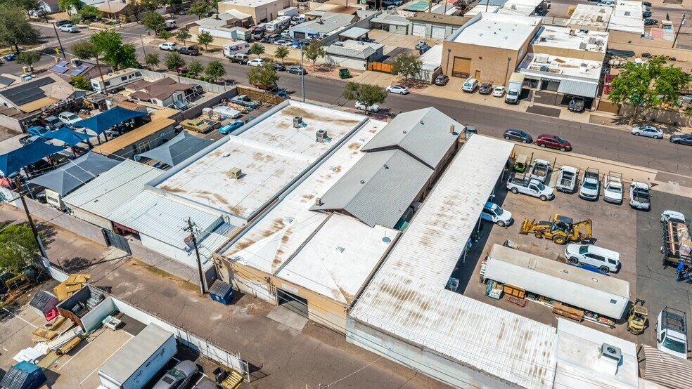 More Photos Of 6819 N 55th Dr, Glendale Warehouse For Lease