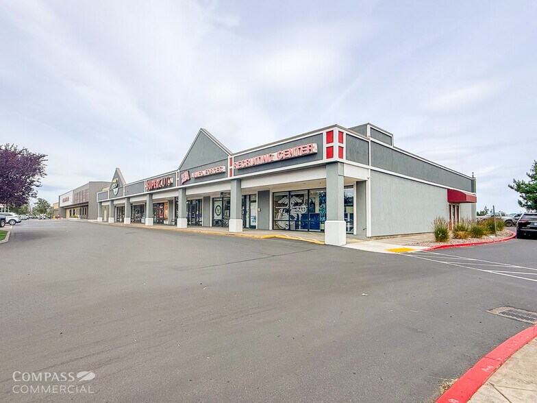 More Photos Of 100-108 NE Bend River Mall Dr, Bend Storefront Retail Office For Lease