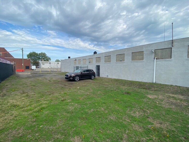 More Photos Of 4315 N 4th St, Philadelphia Warehouse For Sale