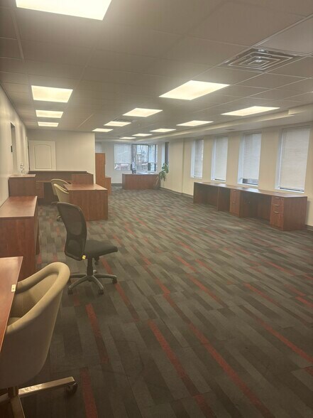 More Photos Of 29 Noblestown Rd, Carnegie Office For Lease