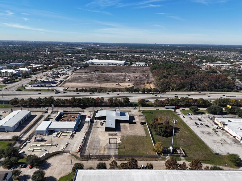 More Photos Of 14908 N I-45, Houston Industrial For Lease