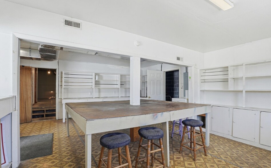 More Photos Of 528 W Main St, Wise Storefront For Sale