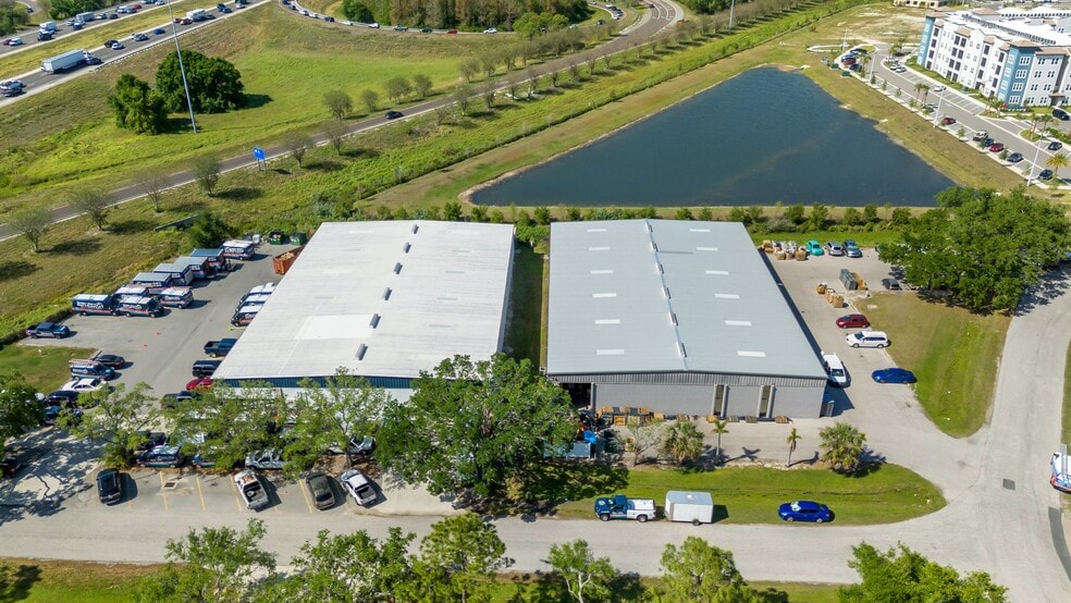 More Photos Of 215 Interstate Blvd, Sarasota Warehouse For Sale