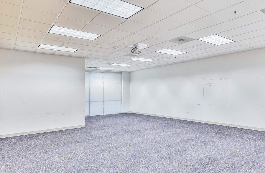 More Photos Of 9100 Hwy 290 E, Austin Research And Development For Sale