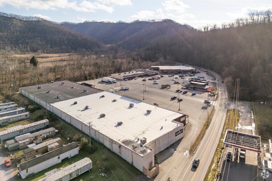 More Photos Of 539 Valley Dr, Oceana Storefront For Sale