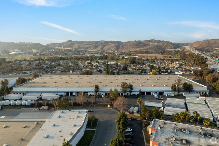 More Photos Of 2867 Surveyor St, Pomona Manufacturing For Sale