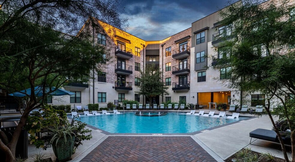 More Photos Of 4910 E 7th St, Austin Coworking Space