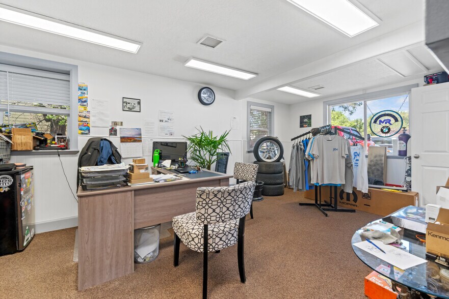 More Photos Of 225 W State St, Lehi Auto Dealership For Sale