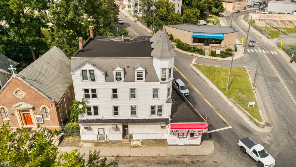 More Photos Of 5 Hill St, Waterbury Apartments For Sale