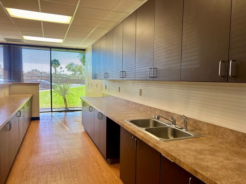 More Photos Of 1255 W Baseline Rd, Mesa Office For Lease